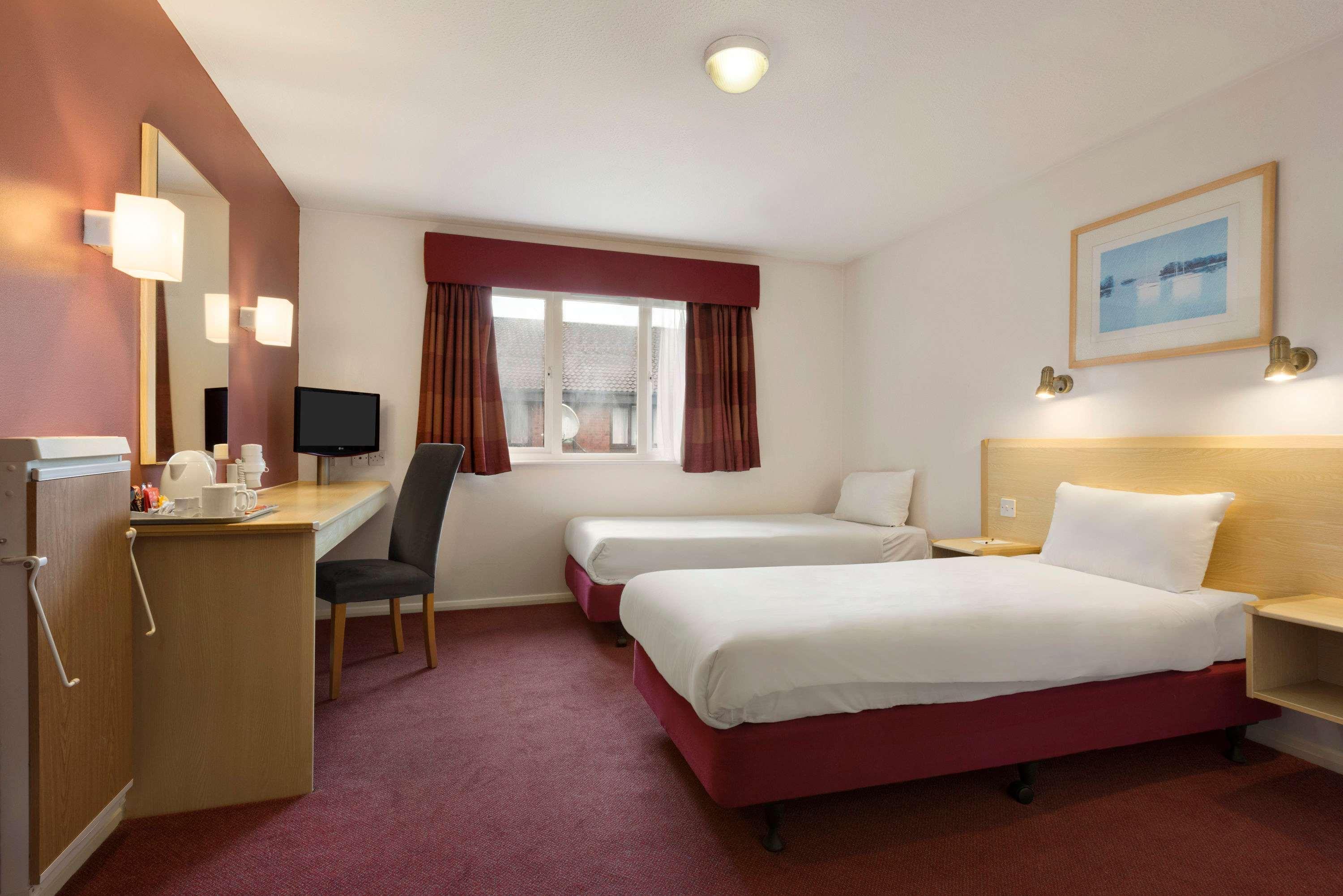 Days Inn Hotel Гретна-Грин Экстерьер фото