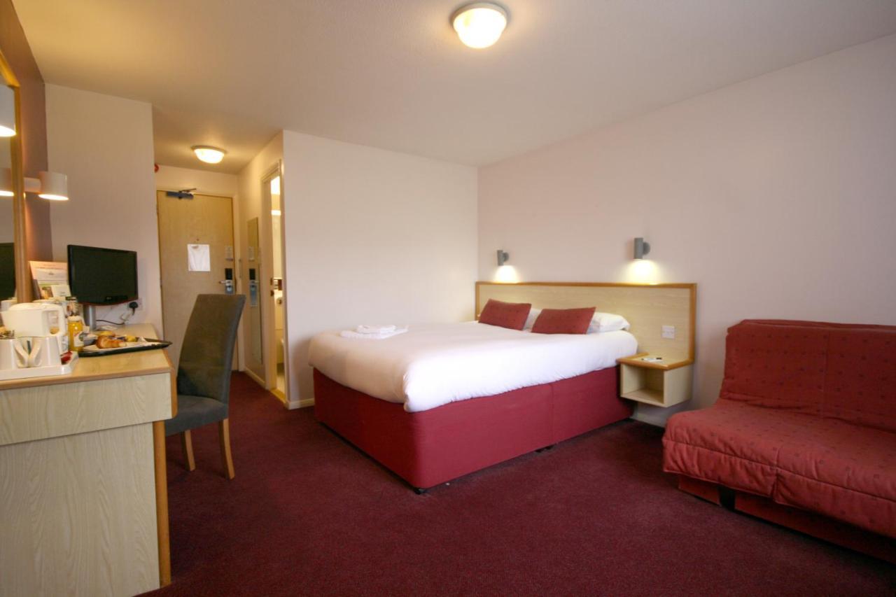 Days Inn Hotel Гретна-Грин Экстерьер фото
